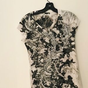 Sparkling scoop neck t-shirt